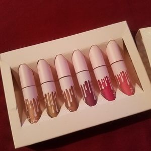 Kylie velvet liquid lipstick birthday edition
